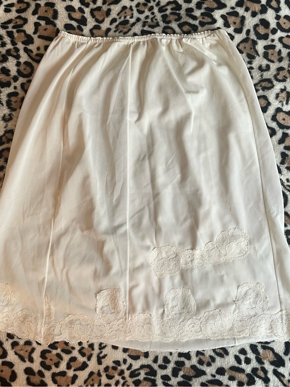 ♡ Ivory Lace Trim Half Slip Skirt